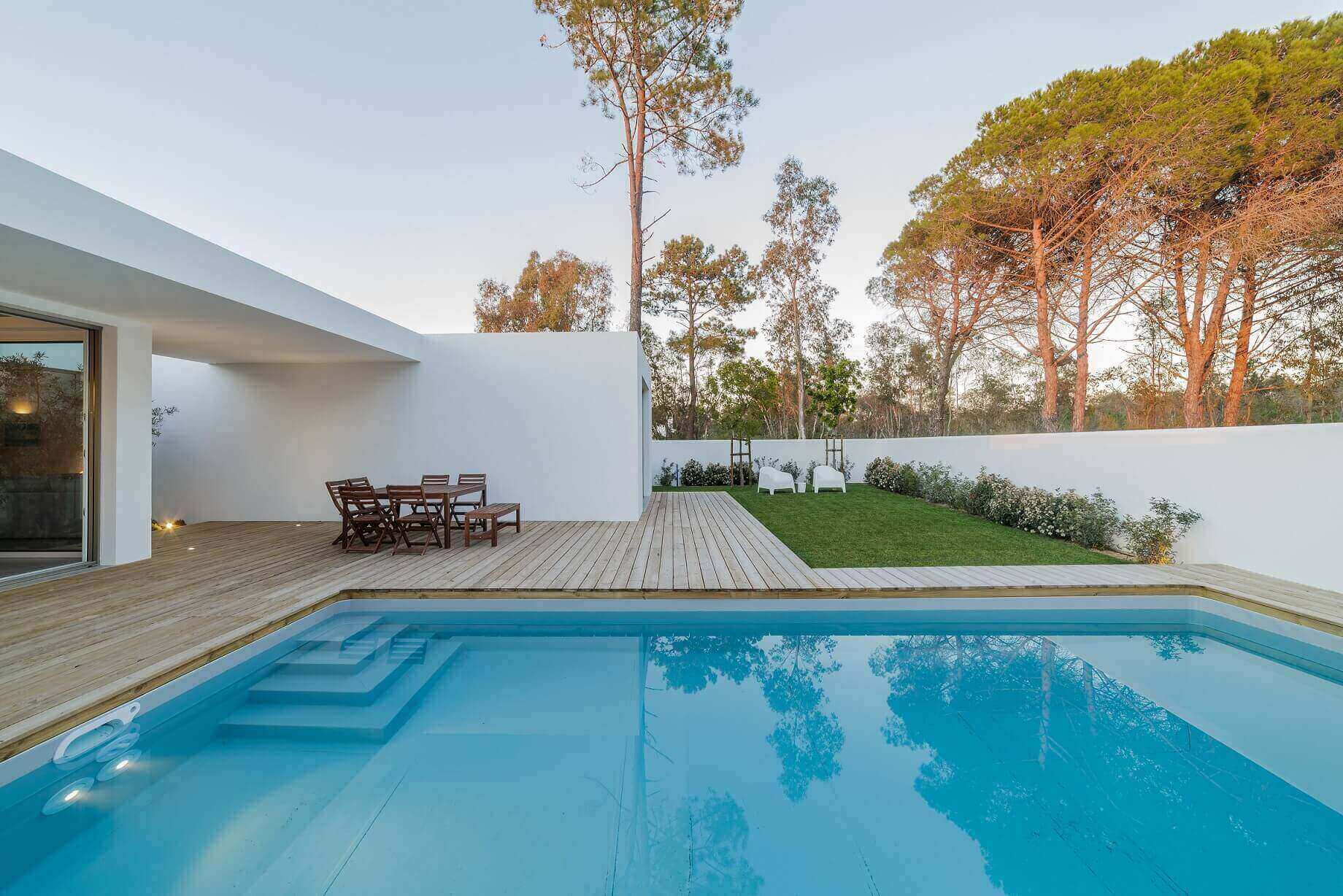 modern-house-with-garden-swimming-pool-and-wooden-PLESN63